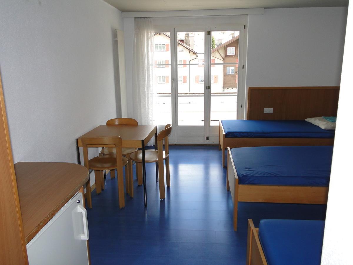 Casa Popolo Andermatt Hostel ภายนอก รูปภาพ